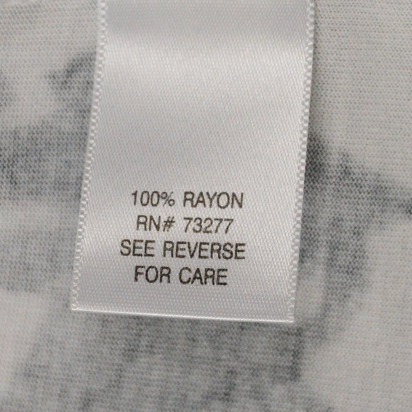 Simply Vera Vera Wang Tank Top - Picture 4 of 6